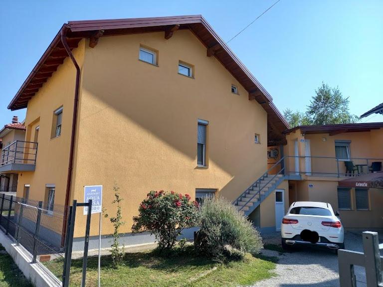 Apartments Aqua Resa Bihać Esterno foto