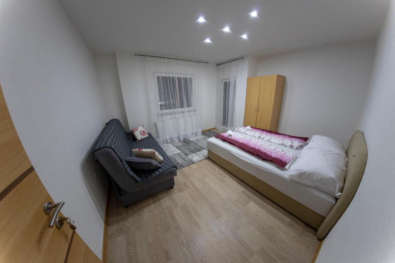 Apartments Aqua Resa Bihać Esterno foto