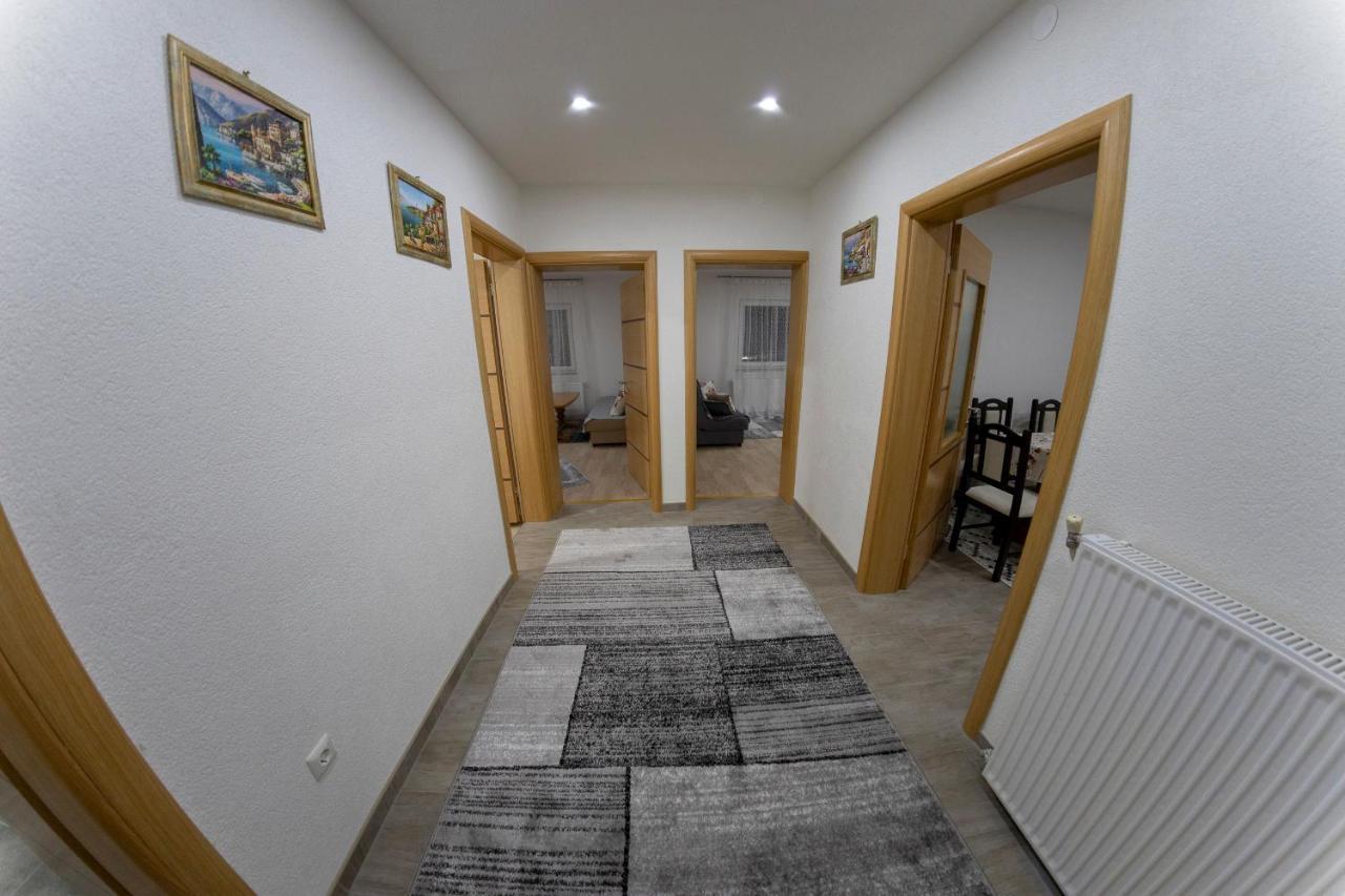 Apartments Aqua Resa Bihać Esterno foto