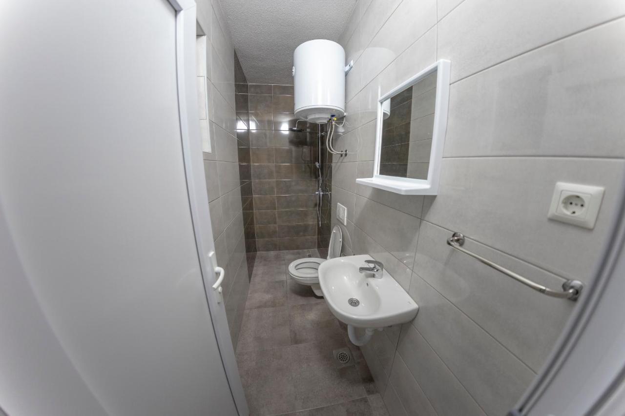 Apartments Aqua Resa Bihać Esterno foto