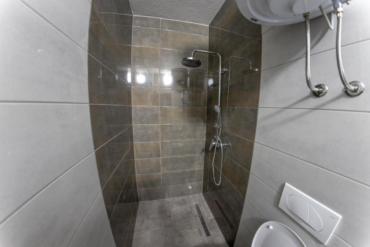 Apartments Aqua Resa Bihać Esterno foto